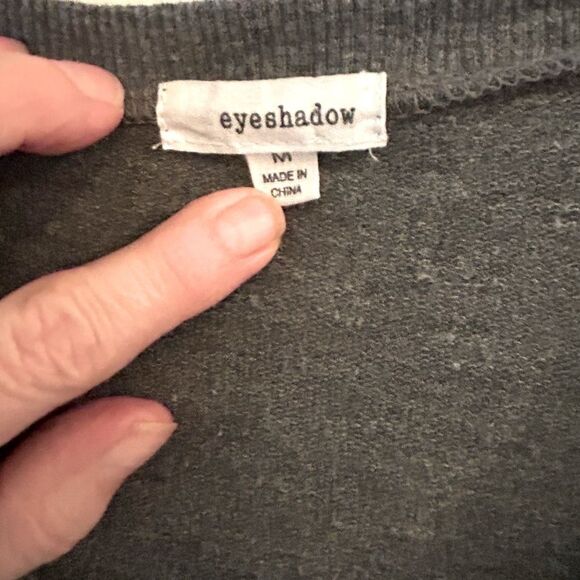 Eyeshadow Top Lace Design - Picture 2 of 5